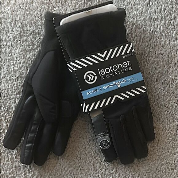 Isotoner Women’s Signature Active Smart Touch Gloves! - Picture 2 of 5